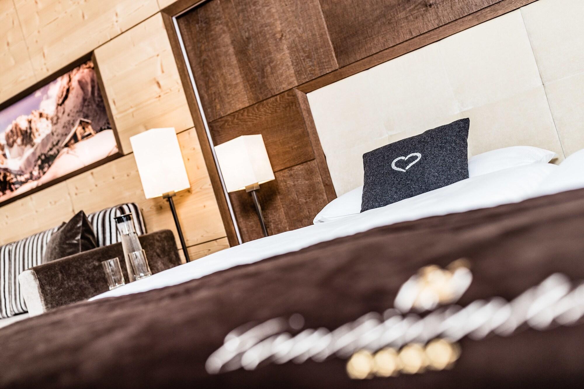 Hotel Continental Dolomites Sëlva di Val Gardena Eksteriør billede