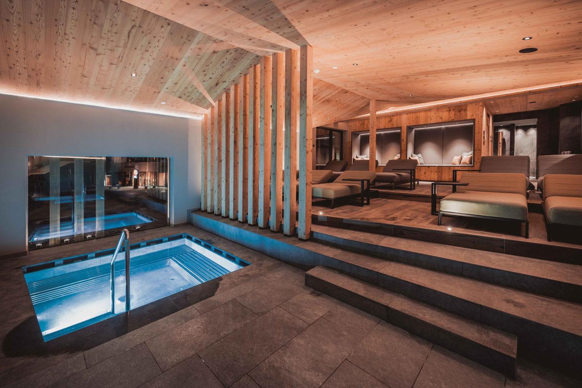 Hotel Continental Dolomites Sëlva di Val Gardena Eksteriør billede