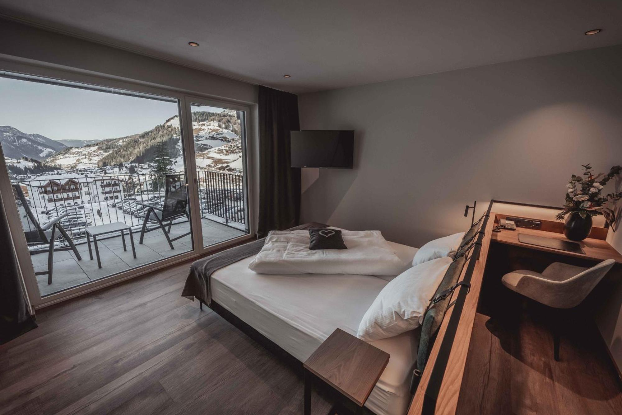 Hotel Continental Dolomites Sëlva di Val Gardena Eksteriør billede