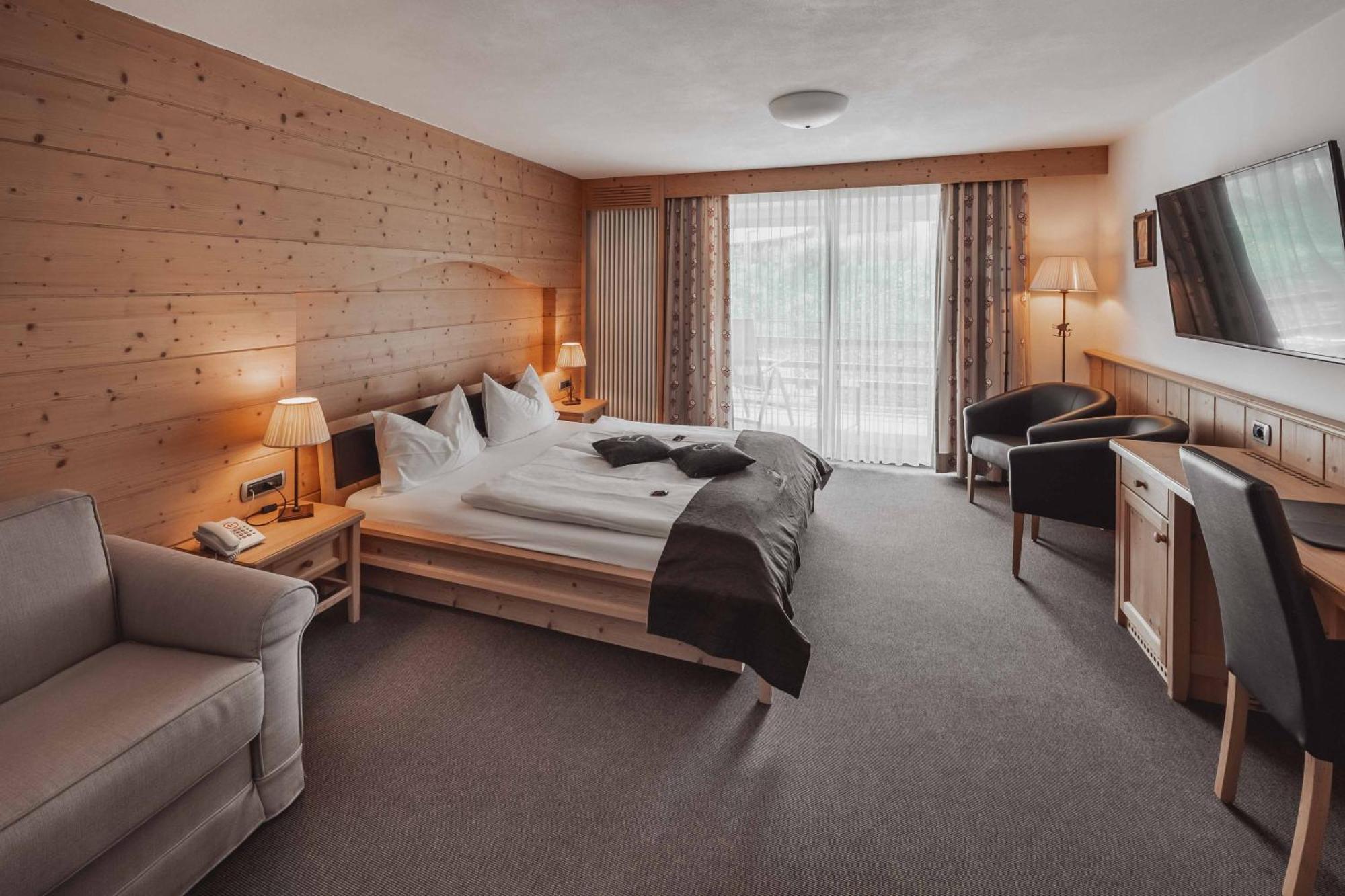 Hotel Continental Dolomites Sëlva di Val Gardena Eksteriør billede