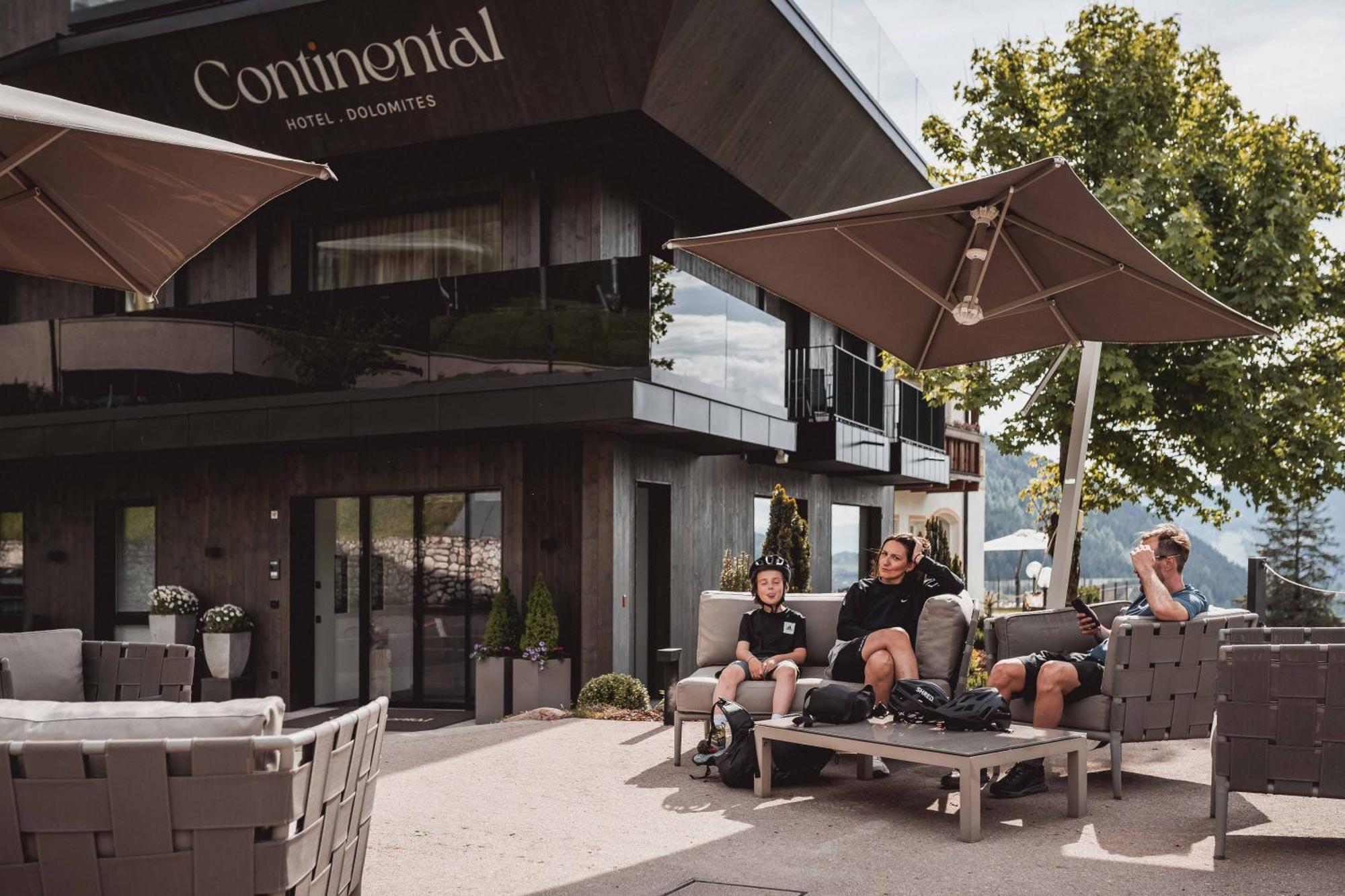 Hotel Continental Dolomites Sëlva di Val Gardena Eksteriør billede