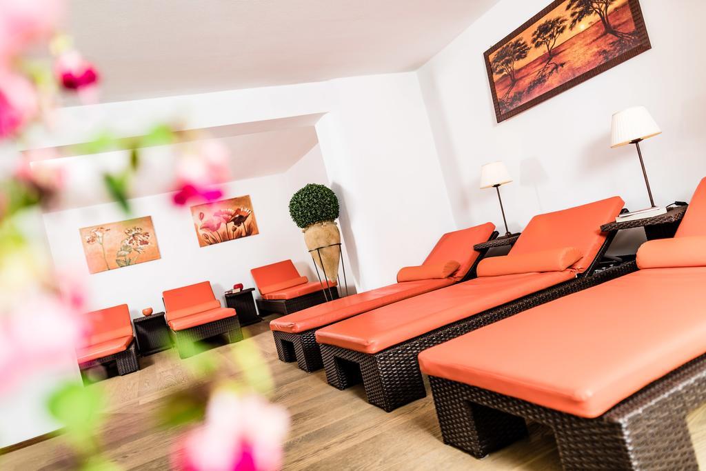 Hotel Continental Dolomites Sëlva di Val Gardena Eksteriør billede